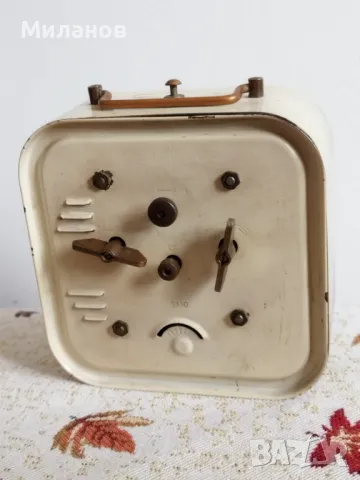 Стар механичен будилник, настолен часовник, снимка 5 - Колекции - 47544222