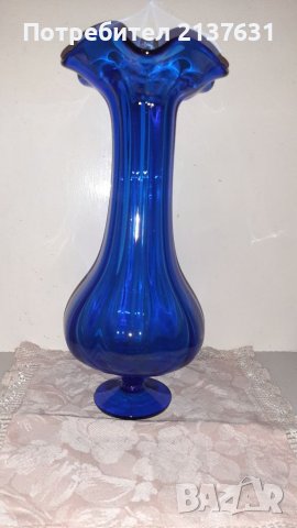 НОВА  ! РАЗКОШНА ВАЗА от кобалтово синьо стъкло 