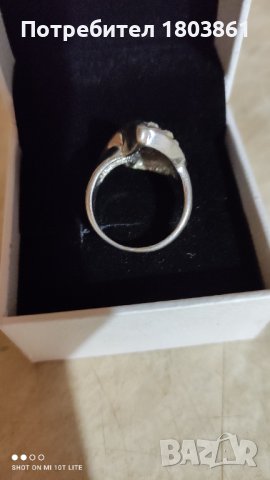 Красив дамски масивен пръстен с камъчета, снимка 3 - Пръстени - 38832581