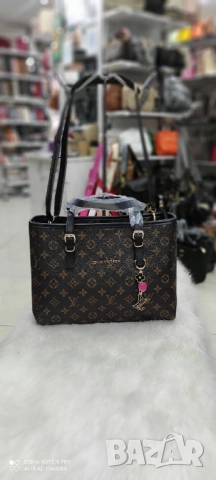 чанти 32х25см tommy hilfiger louis vuitton michael kors chanel gucci tommy hilfiger , снимка 4 - Чанти - 51458189