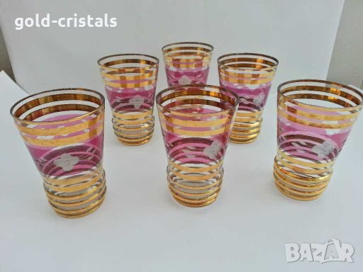 ретро  стъклени чаши и кана