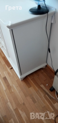 скрин, снимка 2 - Мебели за детската стая - 52940480