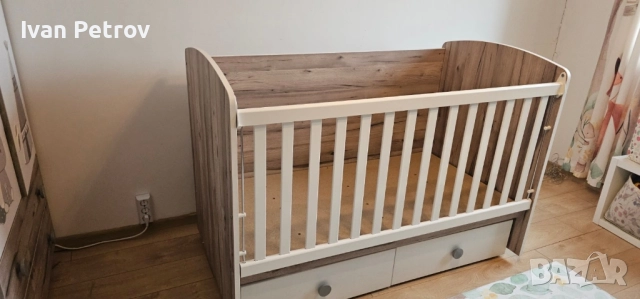 Детско легло с люлеещ механизъм 140/70, снимка 3 - Бебешки легла и матраци - 52864409