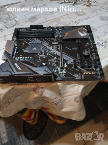 Продава се дънна платка 