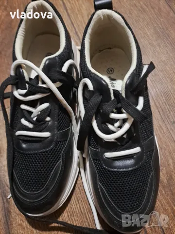 Дамски маратонки номер 39, стелка 25,5 см, снимка 4 - Маратонки - 48047784