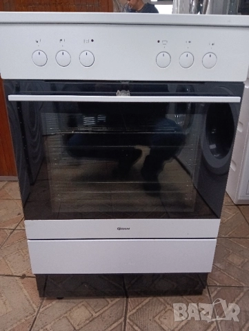 Свободно стояща печка с керамичен плот Gram с две години гаранция!, снимка 5 - Печки, фурни - 52082759