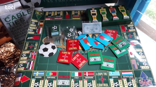 Стара детска игра Монополи