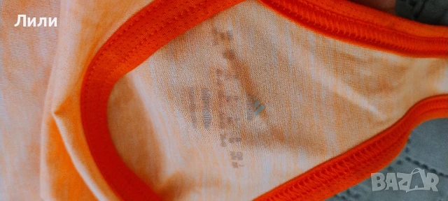 Спортен топ Adidas, снимка 4 - Потници - 51149439