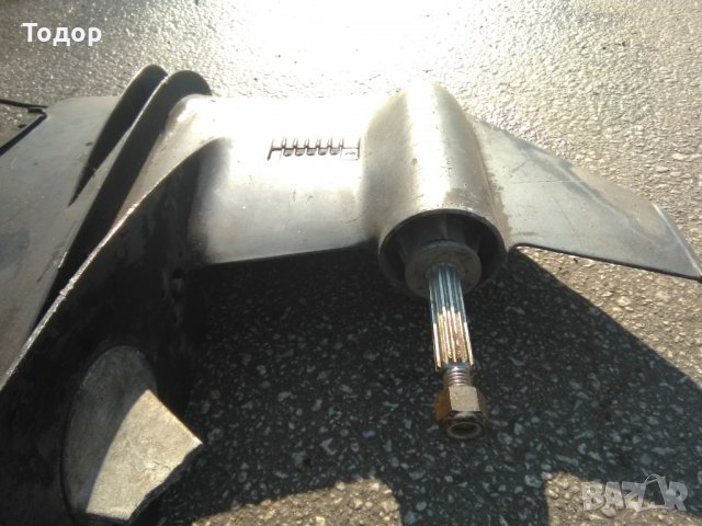 Продавам ботуш за извънбордов двигател Mercury-Mariner 70HP,внос от Италия, снимка 4 - Части - 27702067