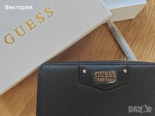оригинално дамско портмоне GUESS 