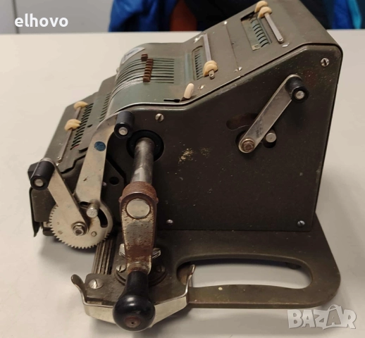 Стара сметачна машина Brunsviga, снимка 4 - Антикварни и старинни предмети - 52549487