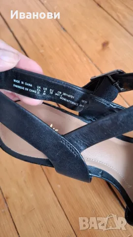 Чисто нови, черни, дамски обувки с дебел ток, 39 номер, снимка 4 - Дамски обувки на ток - 50324690