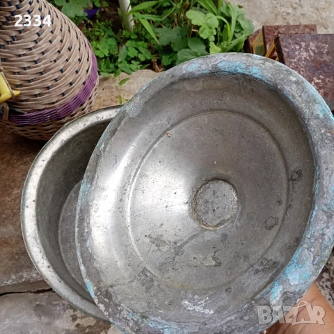 Меден съд с капак , снимка 3 - Антикварни и старинни предмети - 50990554