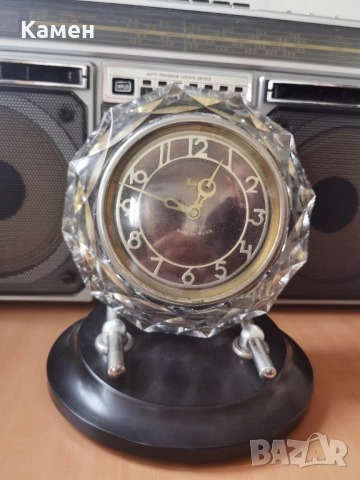 Ретро настолен часовник "Маяк" (СССР, 60-те/70-те)