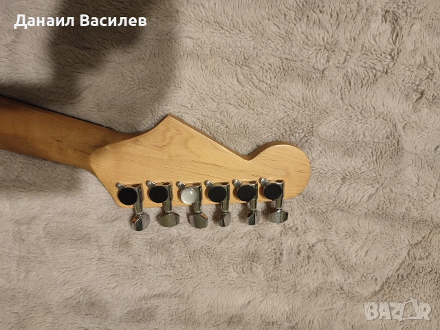 Електрическа китара Stratocaster, снимка 4 - Китари - 53532003