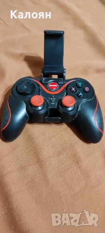 Безжичен геймпад, снимка 2 - Джойстици и геймпадове - 51185128