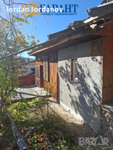 Продава се парцел с къща в с. Горна Диканя , снимка 4 - Къщи - 52317004