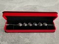 Гривни с перли в луксозна кутия, снимка 11