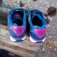 Обувки, маратонки, кецове Кларкс и Геокс 27номер, снимка 2 - Детски обувки - 33115831