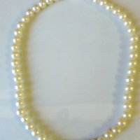 Колие от едри перли, снимка 2 - Подаръци за жени - 27402370