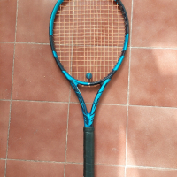 Babolat pure drive 100 продавам тенис ракета , снимка 1 - Тенис - 44878497