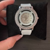 Часовник LV Louis Vuitton