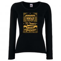 Дамска Тениска ANUARY 1952 70 YEARS BEING AWESOME  Подарък,Ианенада,Празмик , снимка 2 - Тениски - 37086097