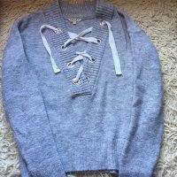 Пуловер с връзки Review