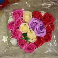 пъстро сърце със сапунени рози , снимка 4 - Декорация за дома - 43866939