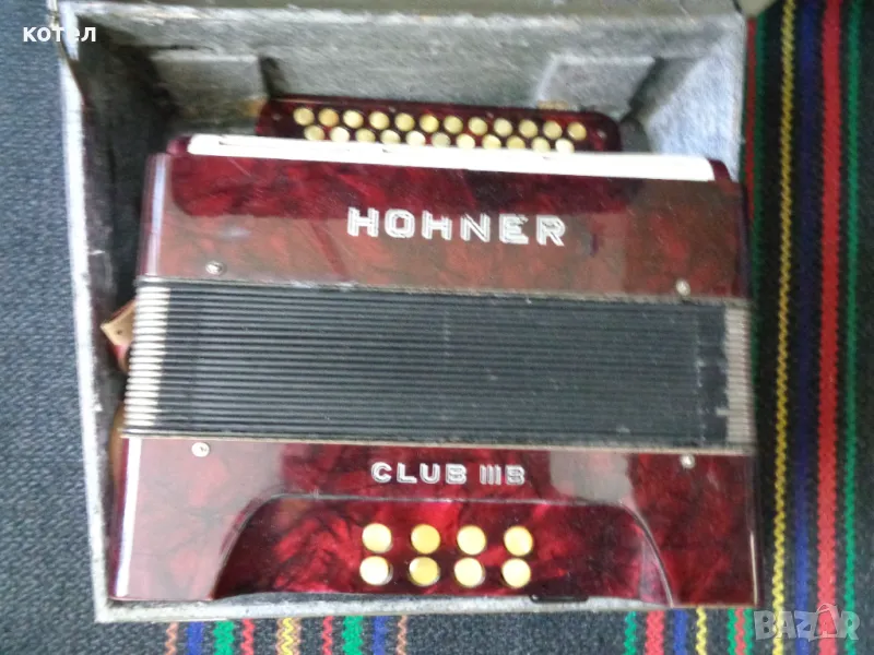 Продавам Акордеон Hohner Club IIIВ, снимка 1