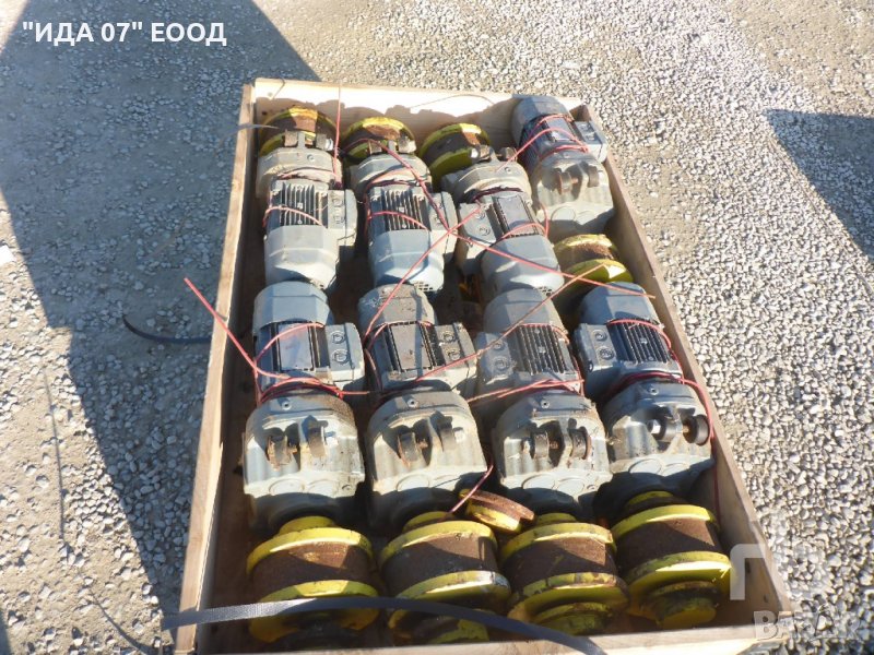 Редуктор с двигател, снимка 1