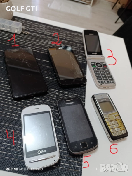 Телефони цели на части, снимка 1