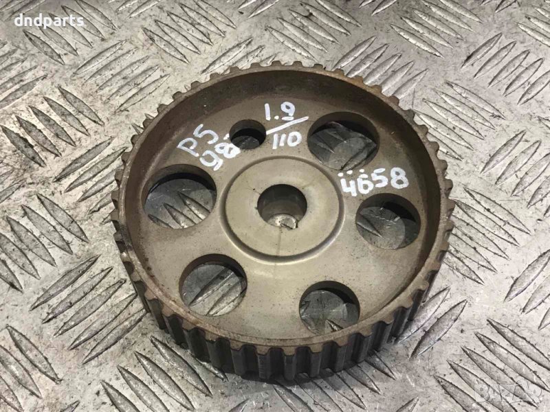 Зъбно колело VW Passat 1.9TDI,110кс.,1998г., снимка 1