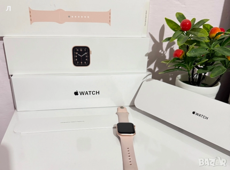 Apple Watch SE gold 40mm, снимка 1