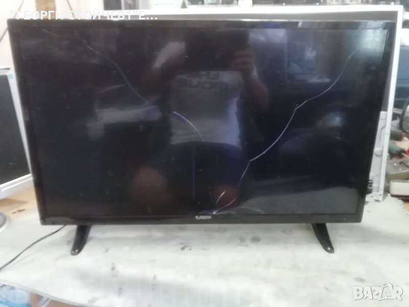 TURBOX    TXV-3240FSMT  СЪС СЧУПЕН ДИСПЛЕЙ, снимка 1