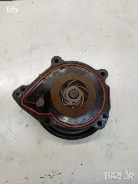 Автомобилна водна помпа Peugeut, снимка 1