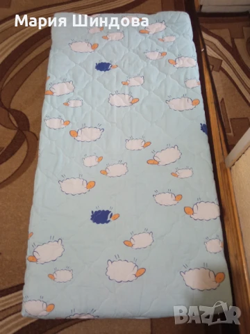 Детско люлеещо се легло с матрак, снимка 5 - Бебешки легла и матраци - 51314589