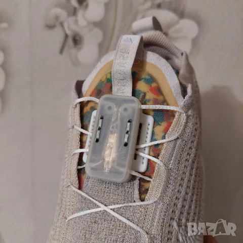 оригинални маратонки NIKE AIR VAPORMAX 2020 FLYKNIT  номер 42 ,5 , снимка 7 - Маратонки - 47233484
