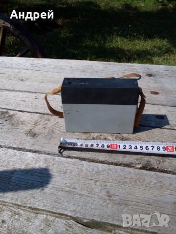 Стара кутия за батерии, снимка 3 - Антикварни и старинни предмети - 26784104
