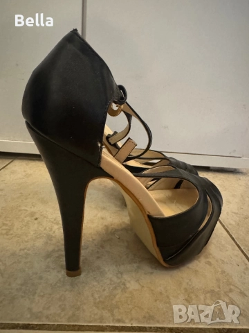 Обувки на ток, снимка 2 - Дамски обувки на ток - 52063455