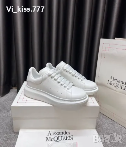 Нови обувки Alexander McQueen , снимка 4 - Маратонки - 48957478