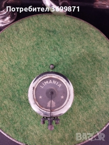 Стар грамофон на пружина Лиманиа., снимка 5 - Антикварни и старинни предмети - 52188021