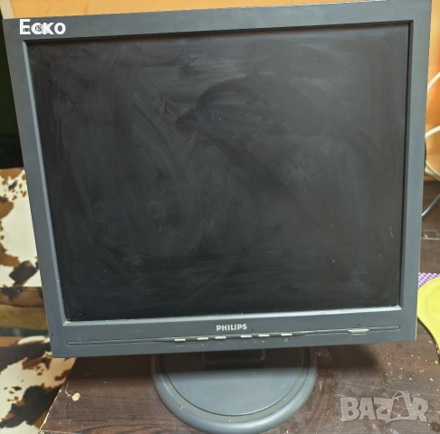 Монитор 17" Philips 170S бял и черен , снимка 5 - За дома - 53439849
