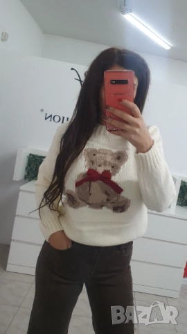 Пуловер с мече 2 цвята 