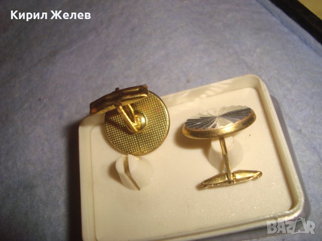 СТАРИ ПОЗЛАТЕНИ БУТОНЕЛИ ОРНАМЕНТИРАНИ КОПЧЕТА за МАНШЕТИ РЪКАВЕЛИ с КУТИЙКА 15053, снимка 7 - Антикварни и старинни предмети - 37590648