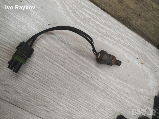 Датчик антифриз за Renault 19 , 2383323006, снимка 2 - Части - 53174868