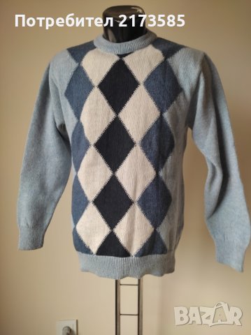 Продавам НОВ мъжки пуловер на цветни ромбоиди, снимка 1