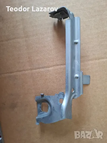 Стойка - Mercedes-Benz AMG GT4(290-524-05-00), снимка 2 - Части - 50408397