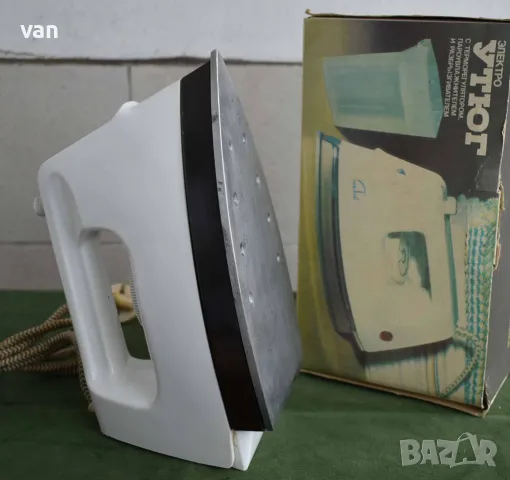 Ретро ютия „Невский”, снимка 3 - Антикварни и старинни предмети - 50380283