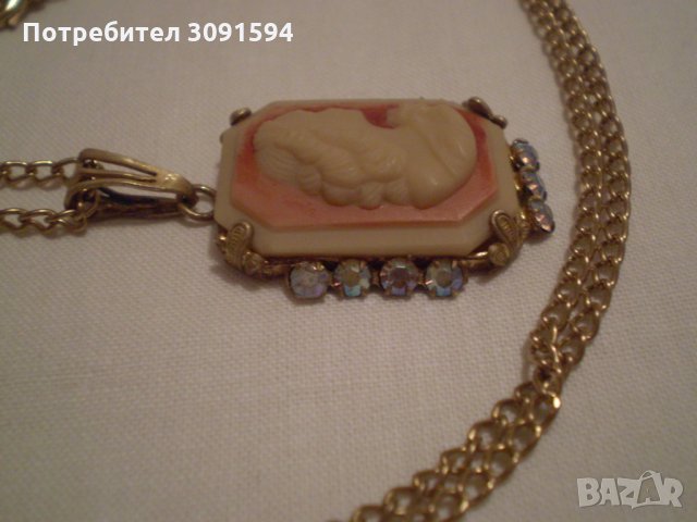 Камея медальон на верижка месинг многоцветно стъкло камеята е изработена от висококачествени материя, снимка 14 - Антикварни и старинни предмети - 35159842